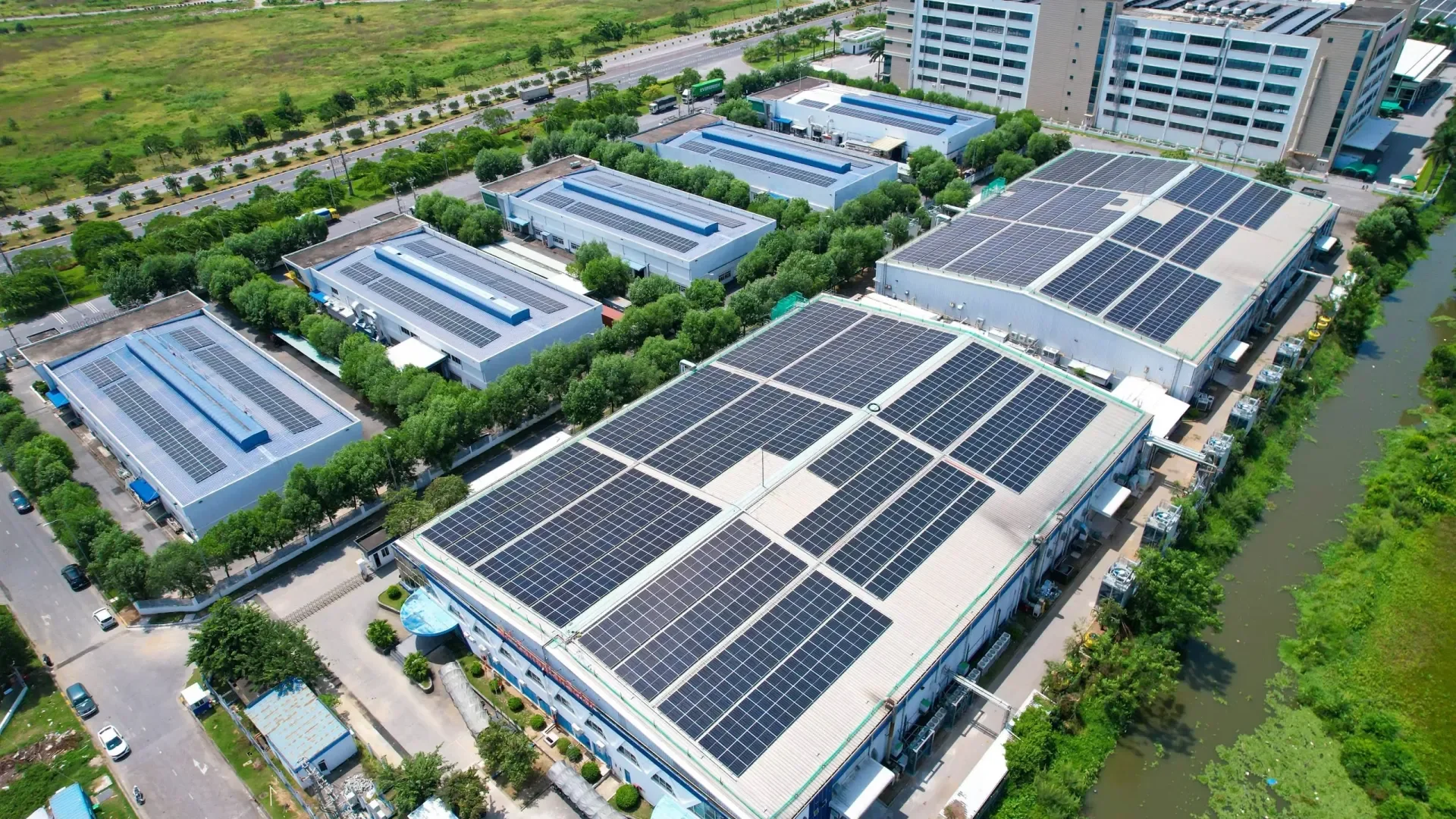 Doanh nghiệp Thương mại - Dịch vụ