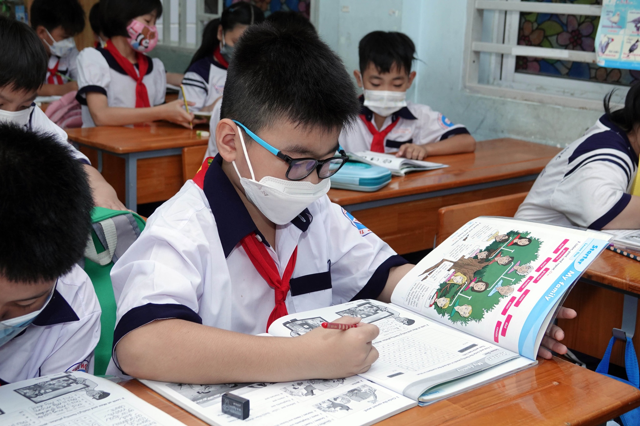 Tài liệu dạy tiếng Anh của Việt Nam ‘quá tham vọng’: Còn gì khác nữa?