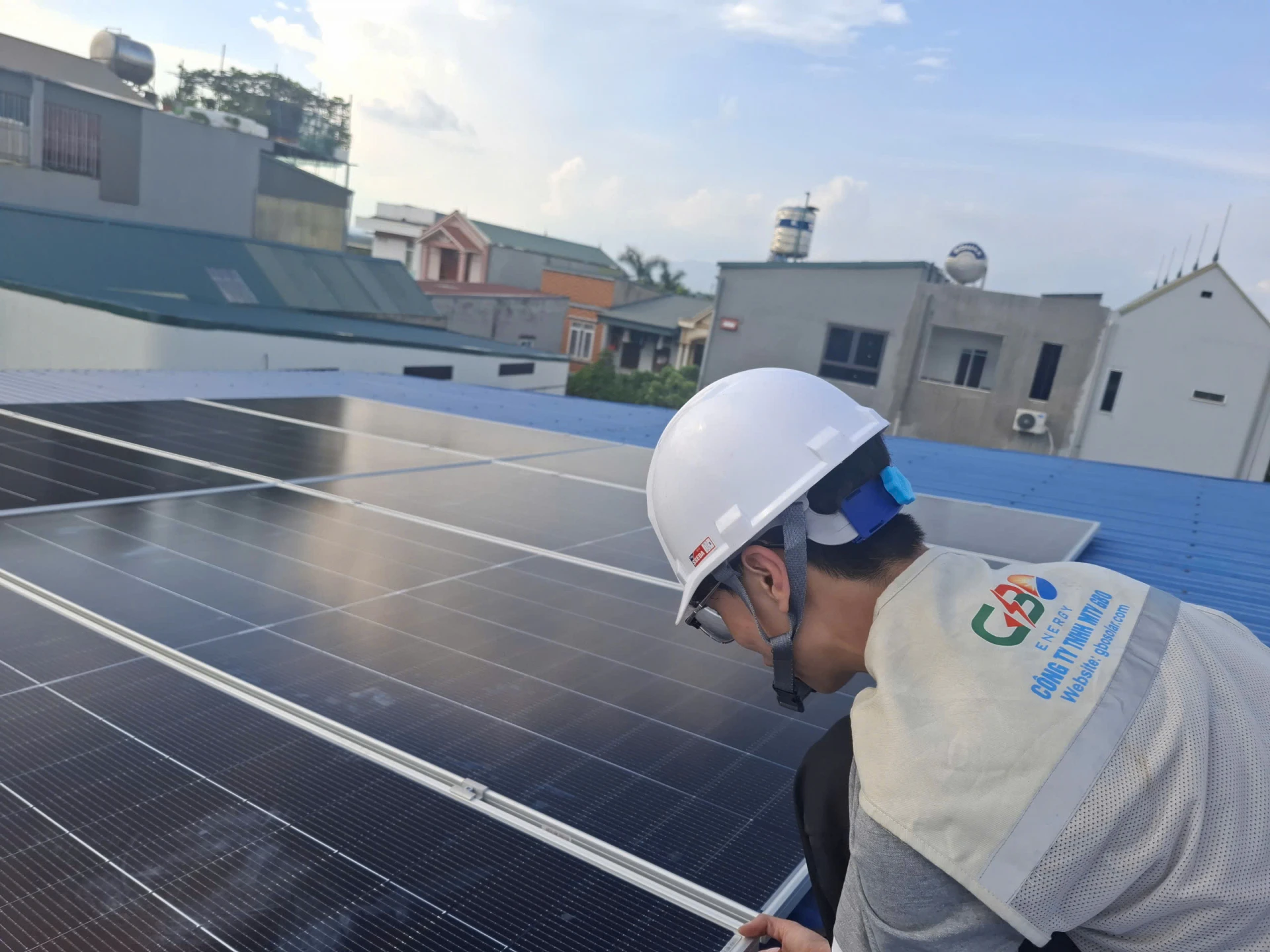 Điện mặt trời mái nhà - Trường Mầm non Uphouse